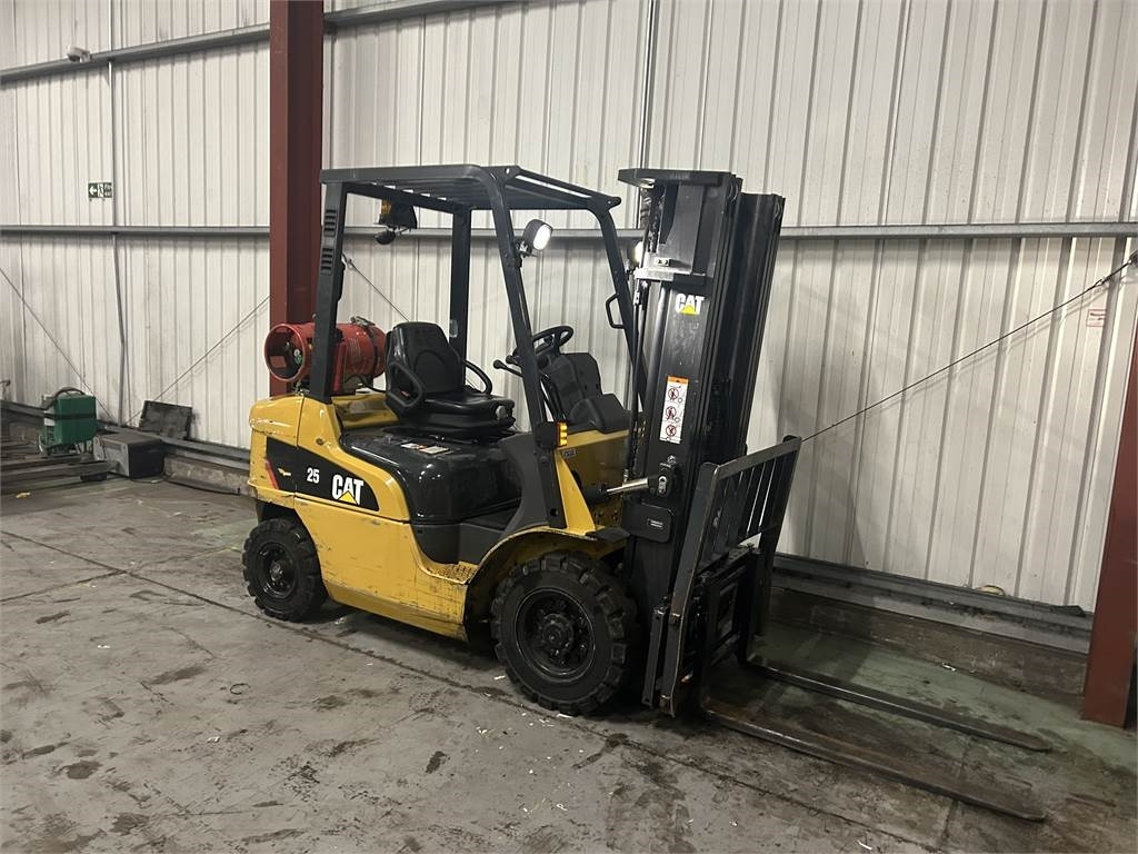 CAT GP25NT - LPG 지게차 : 사진 4 CAT GP25NT - LPG 지게차 : 사진 4