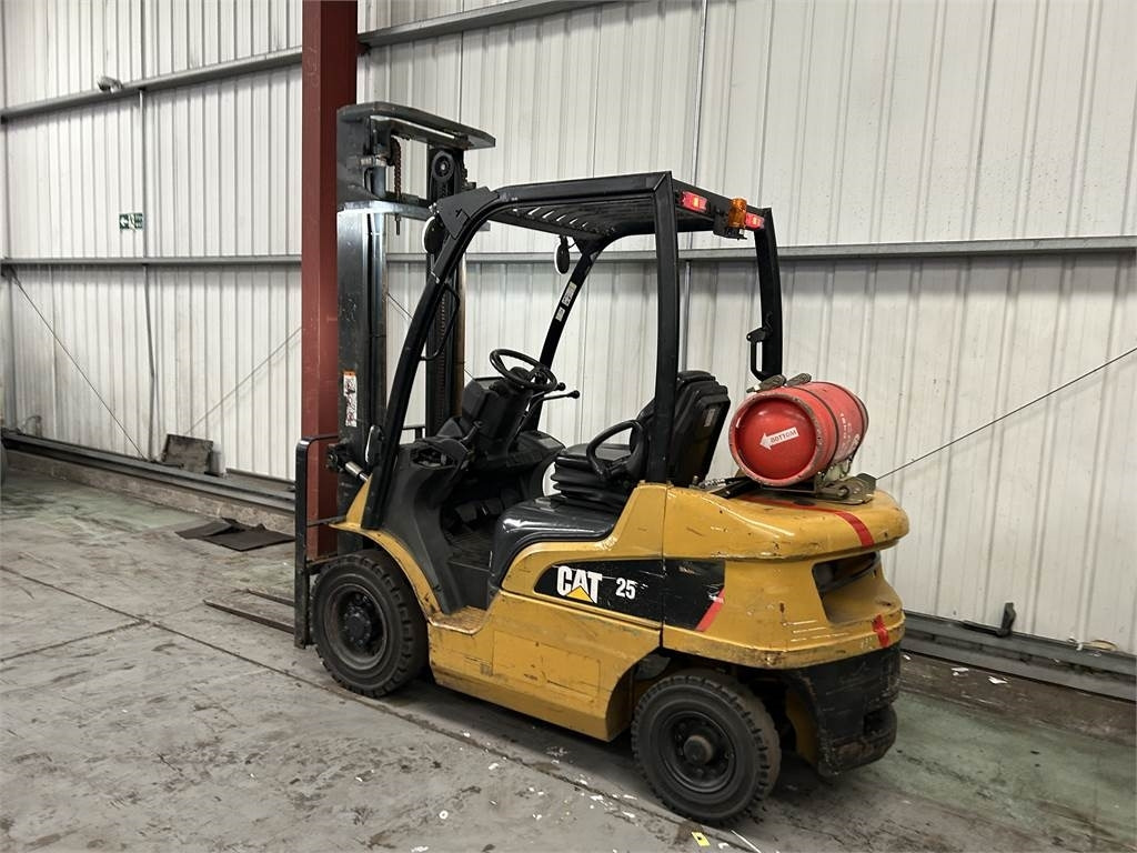 CAT GP25N - LPG 지게차 : 사진 3 CAT GP25N - LPG 지게차 : 사진 3