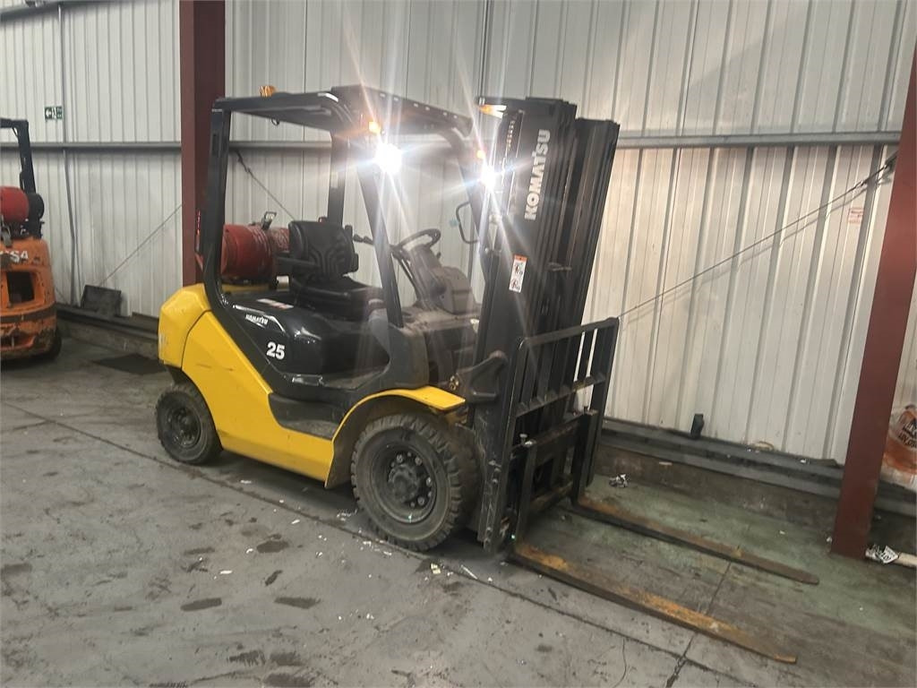 Komatsu FG25HT-17 - LPG 지게차 : 사진 4 Komatsu FG25HT-17 - LPG 지게차 : 사진 4