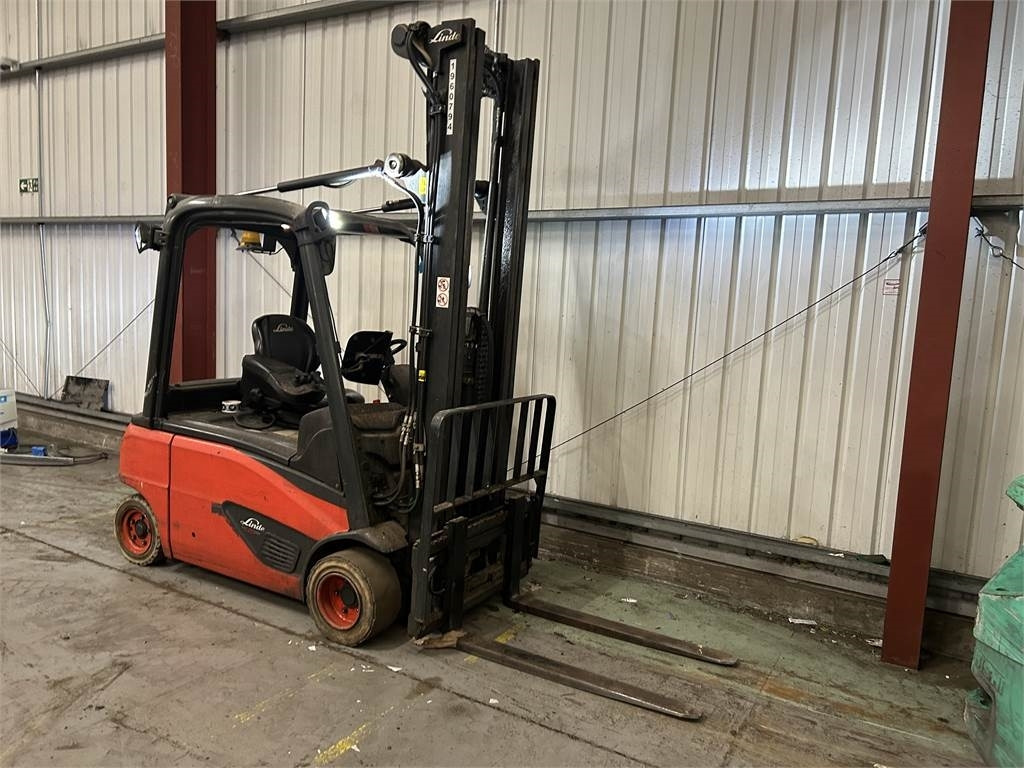 Linde E20PL-02 - 전기 지게차 : 사진 4 Linde E20PL-02 - 전기 지게차 : 사진 4