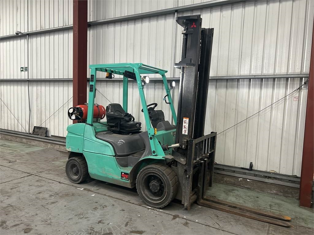 Mitsubishi FG30NT - LPG 지게차 : 사진 4 Mitsubishi FG30NT - LPG 지게차 : 사진 4