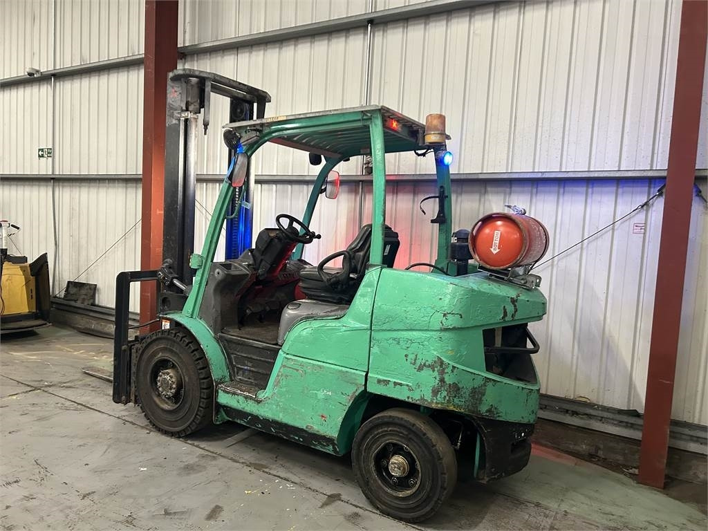 Mitsubishi FG40NT - LPG 지게차 : 사진 3 Mitsubishi FG40NT - LPG 지게차 : 사진 3