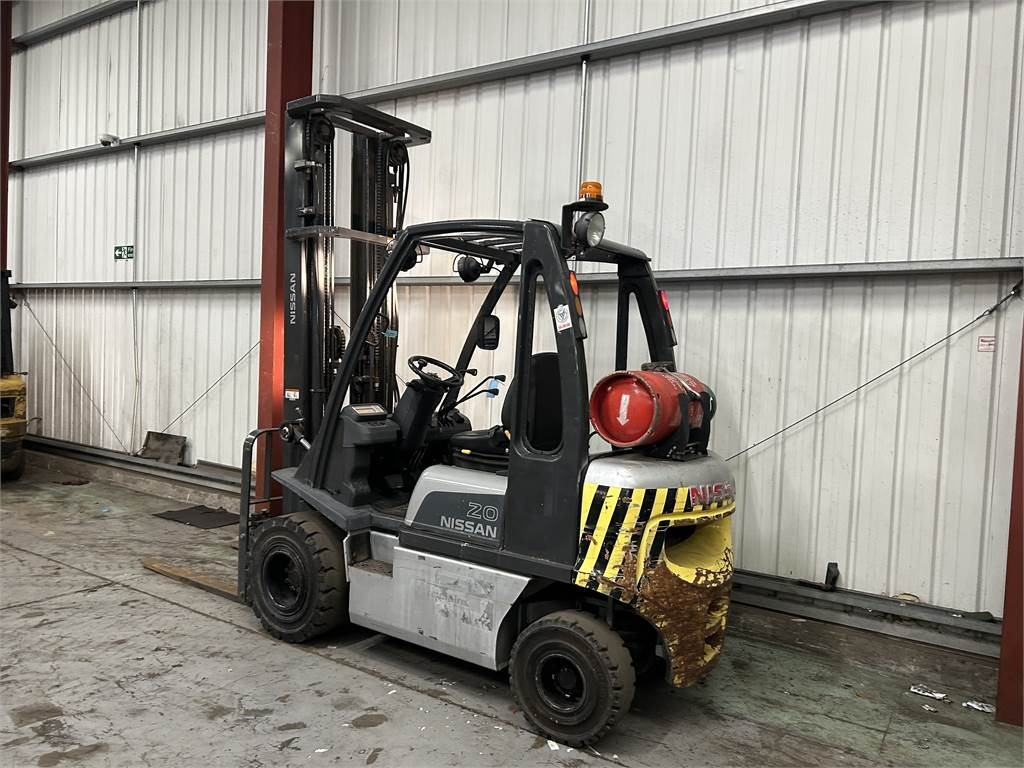 Nissan U1D2A20LQ - LPG 지게차 : 사진 3 Nissan U1D2A20LQ - LPG 지게차 : 사진 3