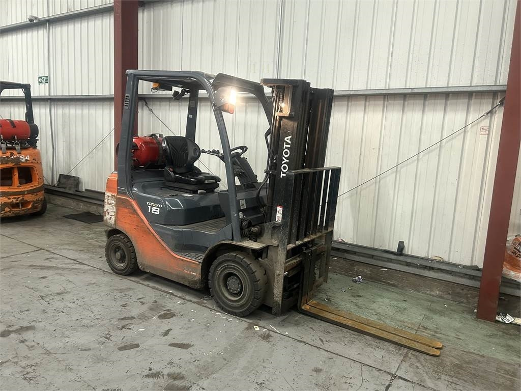 Toyota 02-8FGF18 - LPG 지게차 : 사진 4 Toyota 02-8FGF18 - LPG 지게차 : 사진 4