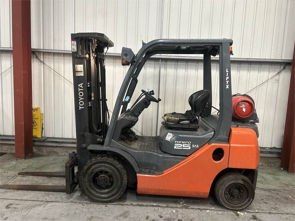 Toyota 02-8FGF20 - LPG 지게차 : 사진 1 Toyota 02-8FGF20 - LPG 지게차 : 사진 1