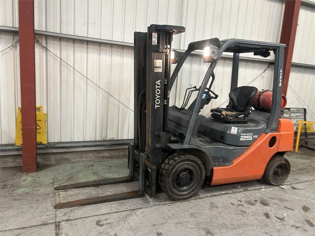 Toyota 02-8FGF20 - LPG 지게차 : 사진 2 Toyota 02-8FGF20 - LPG 지게차 : 사진 2