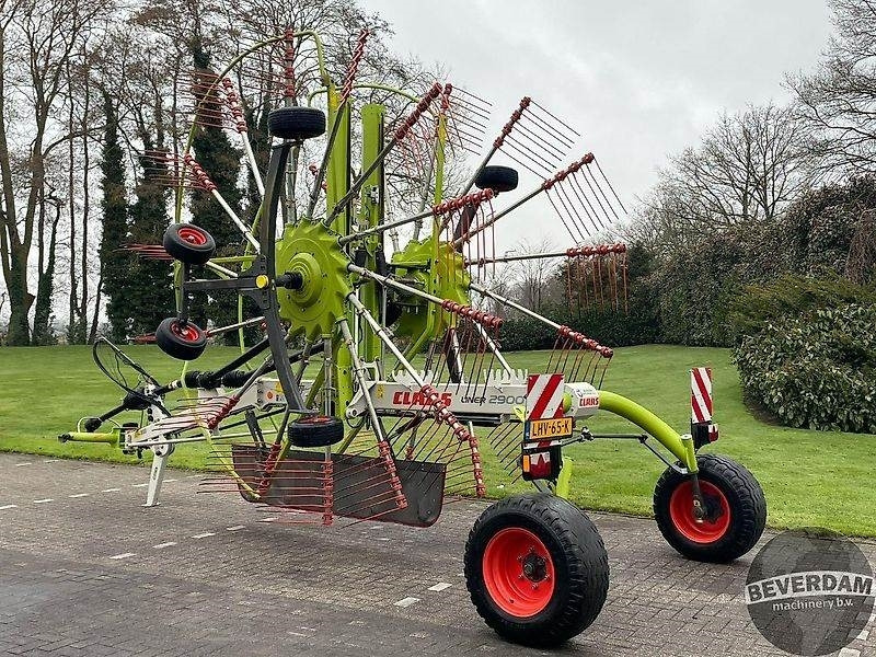 Claas Liner 2900 - 반전기/ 레이크 : 사진 3 Claas Liner 2900 - 반전기/ 레이크 : 사진 3