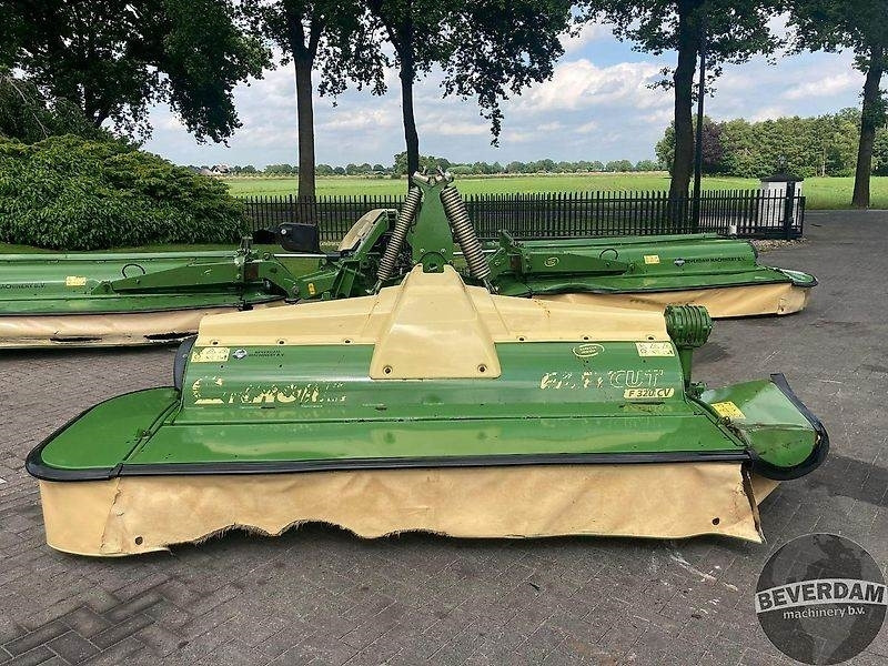 Krone Easy Cut B 1000 CV - EC F 320 CV - 모어 : 사진 2 Krone Easy Cut B 1000 CV - EC F 320 CV - 모어 : 사진 2