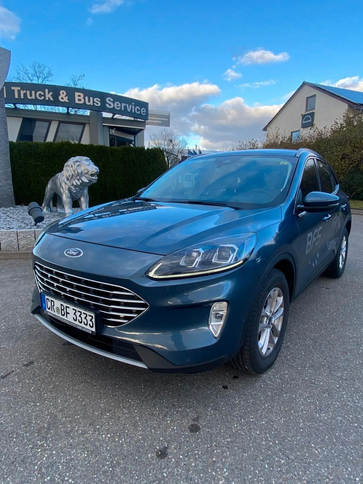 Ford Kuga Titanium 4X4 AWD - SUV : 사진 1 Ford Kuga Titanium 4X4 AWD - SUV : 사진 1