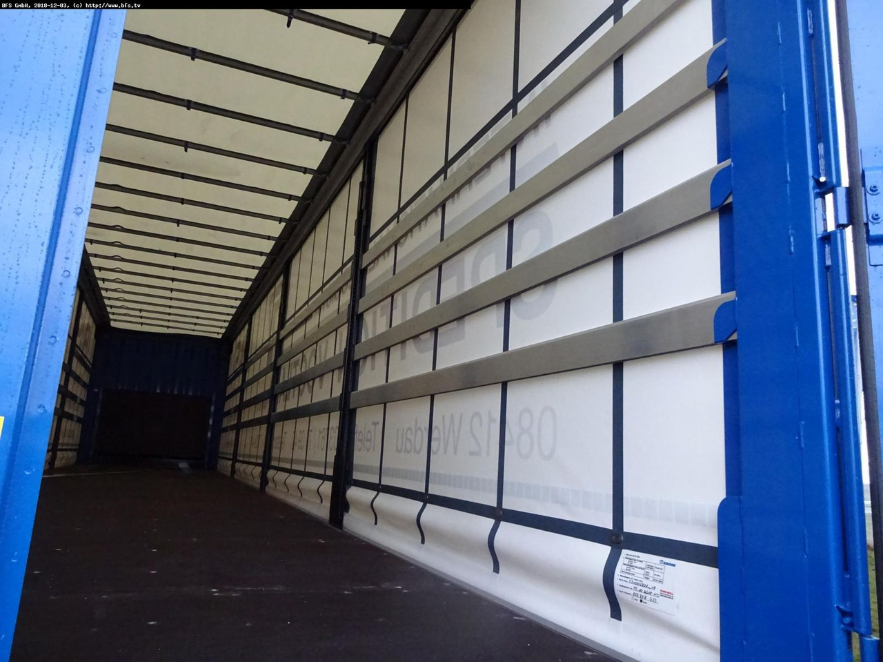 Krone Sattelauflieger SDP 27 eLB4-CS Krone, Schiebever - 커튼사이더 세미 트레일러 : 사진 4 Krone Sattelauflieger SDP 27 eLB4-CS Krone, Schiebever - 커튼사이더 세미 트레일러 : 사진 4