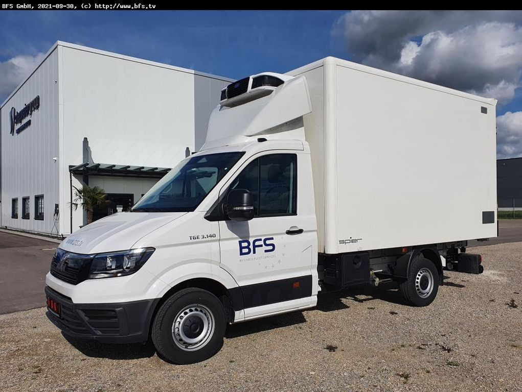 MAN TGE 3.140 4x2 F SB Bi-Temp Kühlkoffer, Carrier P MAN TGE 3.140 4x2 F SB Bi-Temp Kühlkoffer, Carrier P - 냉동 밴 : 사진 1 MAN TGE 3.140 4x2 F SB Bi-Temp Kühlkoffer, Carrier P MAN TGE 3.140 4x2 F SB Bi-Temp Kühlkoffer, Carrier P - 냉동 밴 : 사진 1