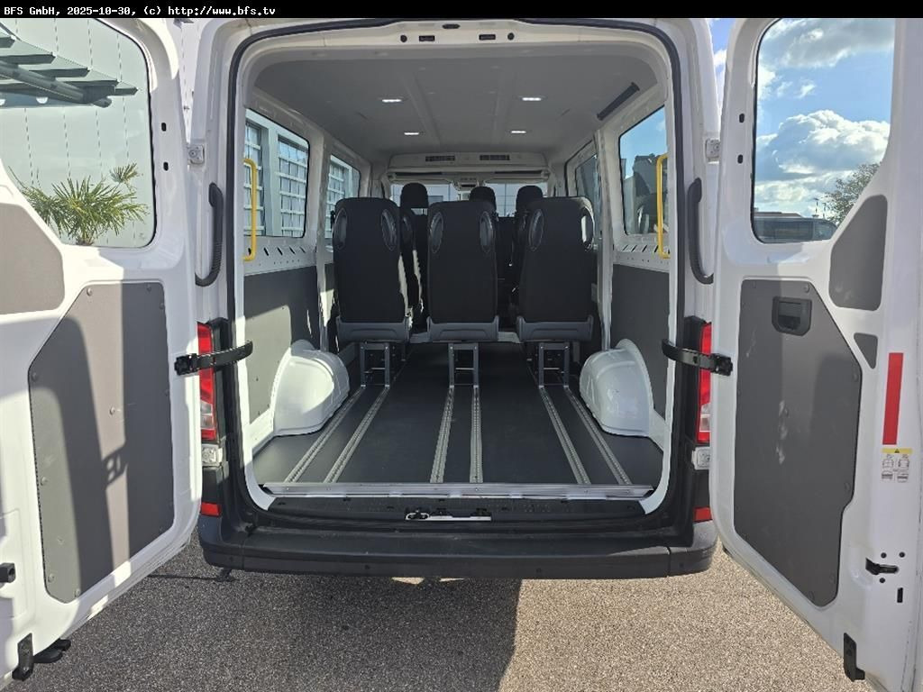 MAN TGE 3.140 4x2 F SB Kleinbus 9-Sitzer - 소형 버스, 승합차 : 사진 3 MAN TGE 3.140 4x2 F SB Kleinbus 9-Sitzer - 소형 버스, 승합차 : 사진 3