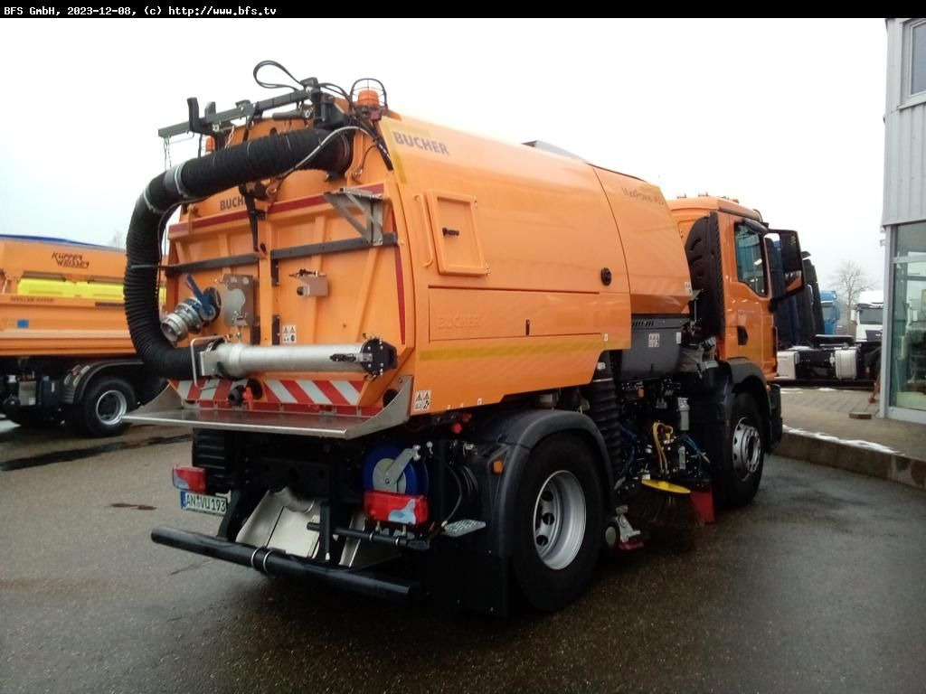 MAN TGM 18.250 4x2 BL Bucher V65_Twin - 거리 청소 차량 : 사진 2 MAN TGM 18.250 4x2 BL Bucher V65_Twin - 거리 청소 차량 : 사진 2