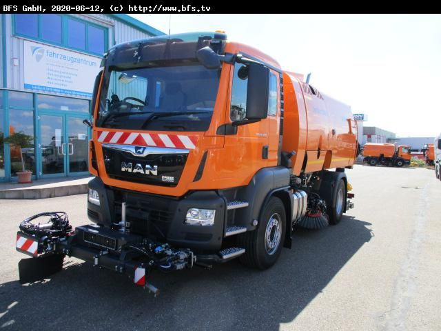MAN TGS 18.400 4X2 BL Bucher OF 8000 RS Drehjet beid - 거리 청소 차량 : 사진 1 MAN TGS 18.400 4X2 BL Bucher OF 8000 RS Drehjet beid - 거리 청소 차량 : 사진 1