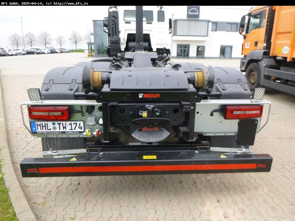 MAN TGS (TG3) 26.520 6x2-4 BL CH HIAB - 후크 리프트 트럭 : 사진 3 MAN TGS (TG3) 26.520 6x2-4 BL CH HIAB - 후크 리프트 트럭 : 사진 3