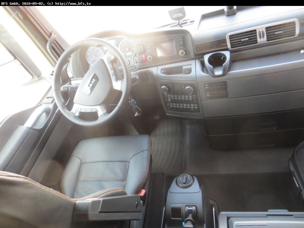 MAN TGX 18.560 4x2 BLS Euro 6 HS Schoch Edition 2016  - 트랙터 유닛 : 사진 4 MAN TGX 18.560 4x2 BLS Euro 6 HS Schoch Edition 2016  - 트랙터 유닛 : 사진 4