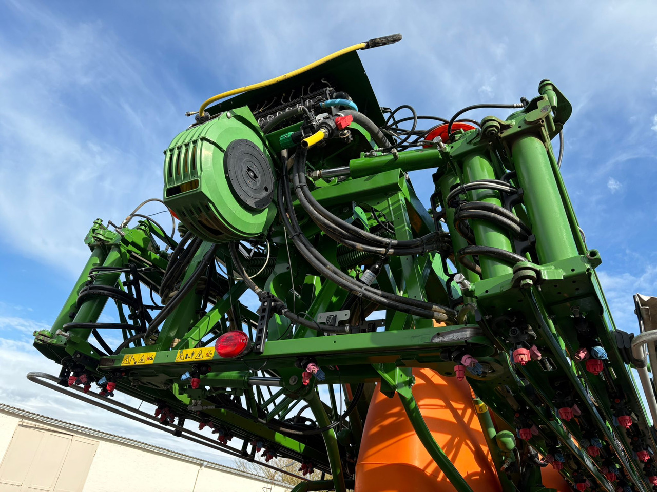 AMAZONE UX 6200 36m GPS - 견인 스프레이 : 사진 3 AMAZONE UX 6200 36m GPS - 견인 스프레이 : 사진 3