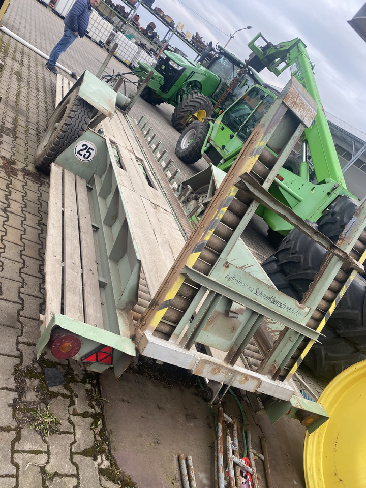 FORTSCHRITT HTS 30.04/1 Przyczepa do skrzyniopalet samowyladowcza - 농장 트레일러 : 사진 4 FORTSCHRITT HTS 30.04/1 Przyczepa do skrzyniopalet samowyladowcza - 농장 트레일러 : 사진 4