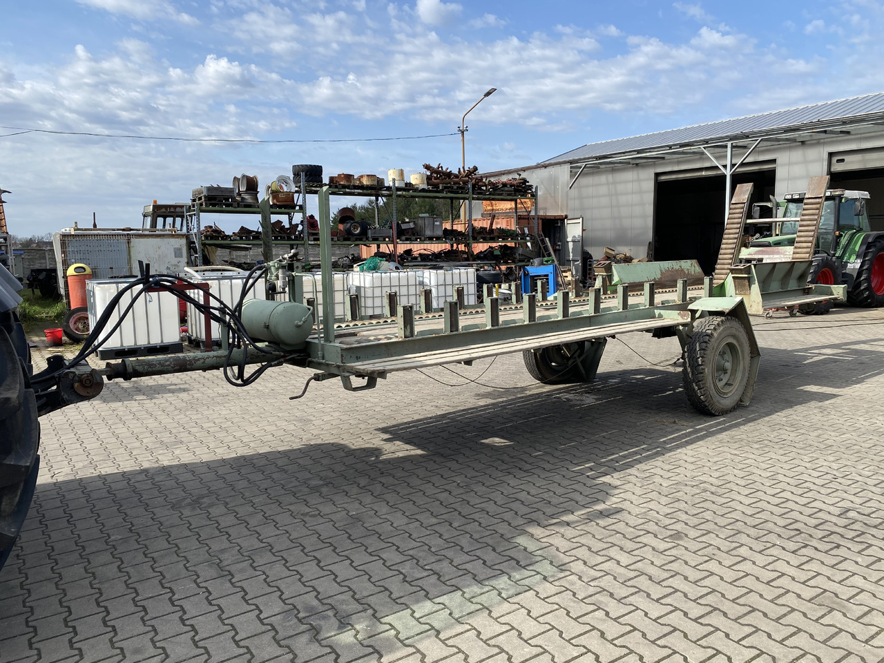 FORTSCHRITT HTS 30.04/1 Przyczepa do skrzyniopalet samowyladowcza - 농장 트레일러 : 사진 1 FORTSCHRITT HTS 30.04/1 Przyczepa do skrzyniopalet samowyladowcza - 농장 트레일러 : 사진 1