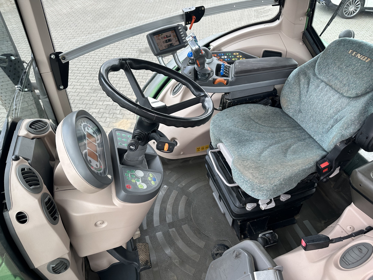 리스  Fendt 927 VARIO PROFI Fendt 927 VARIO PROFI : 사진 8