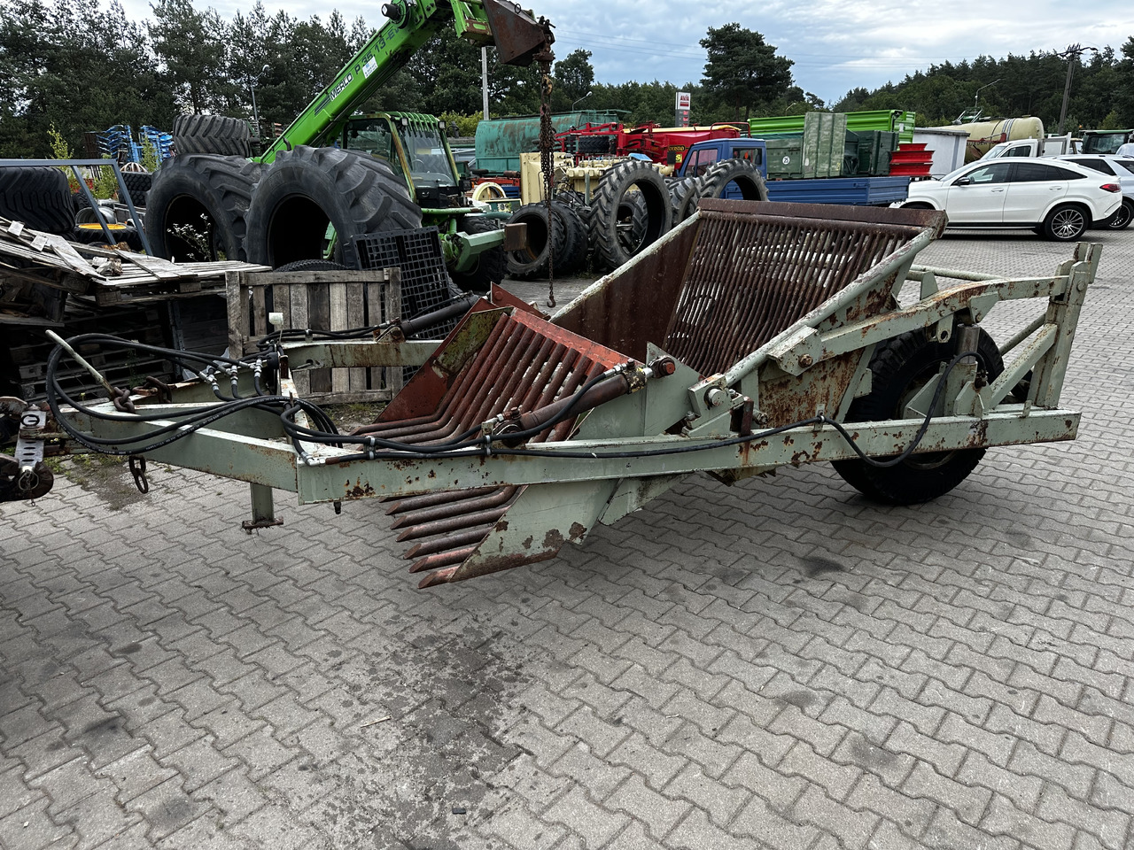 Zbieracz kamieni Fortschritt Steinsammler Steinsammelwagen - 해로 : 사진 1 Zbieracz kamieni Fortschritt Steinsammler Steinsammelwagen - 해로 : 사진 1