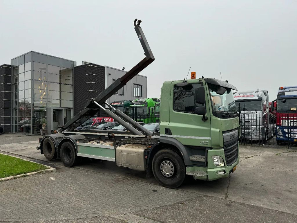 DAF CF 440 6X2 EURO 6 21T VDL HOOK TÜV 02-2025 - 후크 리프트 트럭 : 사진 2 DAF CF 440 6X2 EURO 6 21T VDL HOOK TÜV 02-2025 - 후크 리프트 트럭 : 사진 2