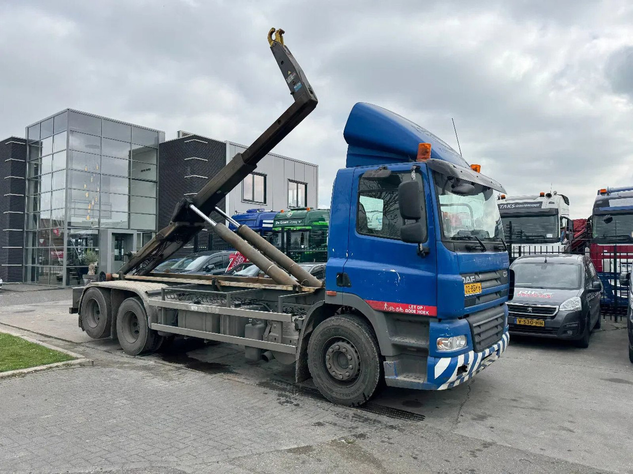 DAF CF 85.360 EURO 5 6X2 25T VDL HOOK TÜV 11-2025 - 후크 리프트 트럭 : 사진 3 DAF CF 85.360 EURO 5 6X2 25T VDL HOOK TÜV 11-2025 - 후크 리프트 트럭 : 사진 3