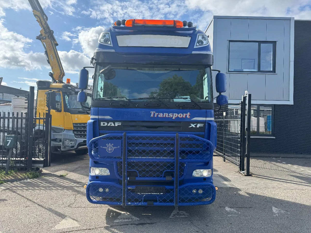DAF XF 105.510 6X2 EURO 5 MANUAL GEAR + HYDRAULIC ON - 트랙터 유닛 : 사진 3 DAF XF 105.510 6X2 EURO 5 MANUAL GEAR + HYDRAULIC ON - 트랙터 유닛 : 사진 3