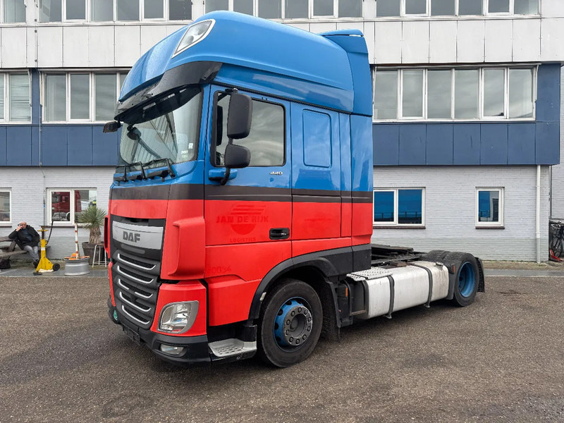 DAF XF 440 4X2 EURO 6 MEGA DOUBLE TANK - 트랙터 유닛 : 사진 1 DAF XF 440 4X2 EURO 6 MEGA DOUBLE TANK - 트랙터 유닛 : 사진 1