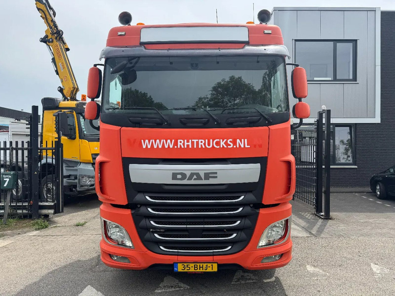 DAF XF 460 6X2 STEERING AXLE EURO 6 - 트랙터 유닛 : 사진 3 DAF XF 460 6X2 STEERING AXLE EURO 6 - 트랙터 유닛 : 사진 3