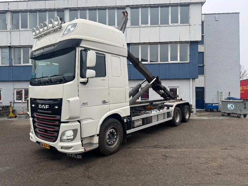 DAF XF 510 6X2 EURO 6 VDL 30T HOOK 2017 - 후크 리프트 트럭 : 사진 4 DAF XF 510 6X2 EURO 6 VDL 30T HOOK 2017 - 후크 리프트 트럭 : 사진 4