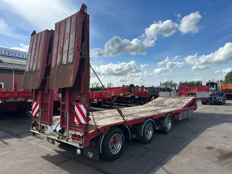 Diversen LAST AXLE STEERING, REMOTE CONTROLE, DOUBLE HYDRAULIC RAMPS - 저하대 세미 트레일러 : 사진 2 Diversen LAST AXLE STEERING, REMOTE CONTROLE, DOUBLE HYDRAULIC RAMPS - 저하대 세미 트레일러 : 사진 2