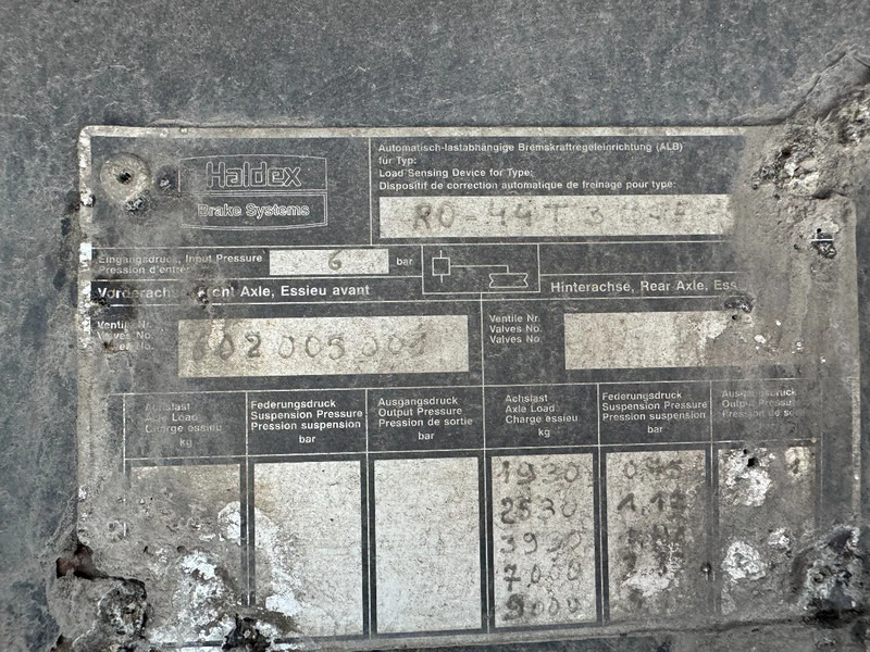 드롭사이드/ 플랫베드 세미 트레일러 EKW O4 DA 3X SAF AXLE : 사진 9 드롭사이드/ 플랫베드 세미 트레일러 EKW O4 DA 3X SAF AXLE : 사진 9