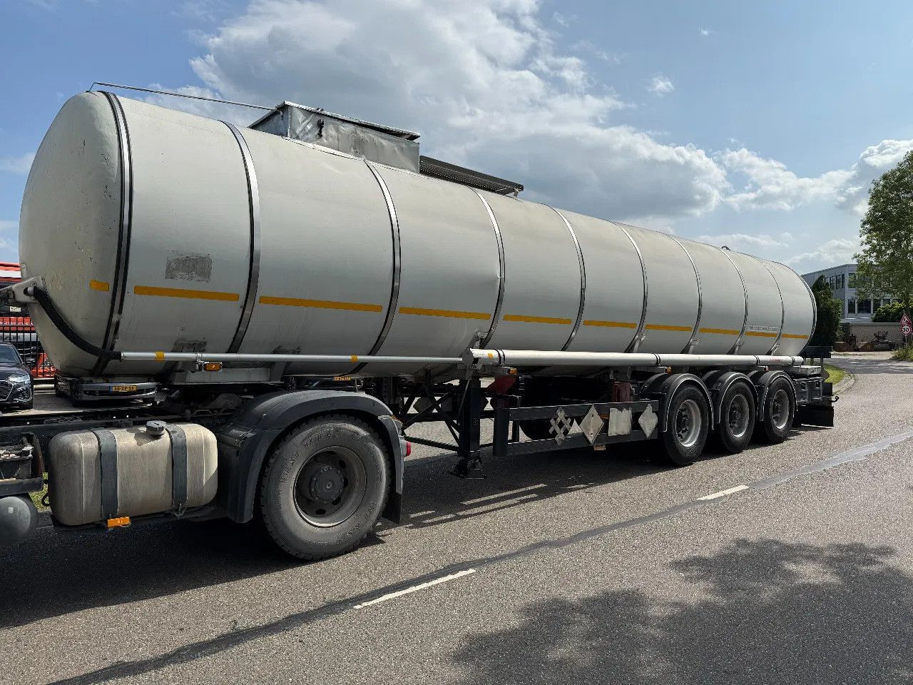 Kässbohrer BITUM - 32000 LITER - 1 COMP. - 유조 세미 트레일러 : 사진 1 Kässbohrer BITUM - 32000 LITER - 1 COMP. - 유조 세미 트레일러 : 사진 1