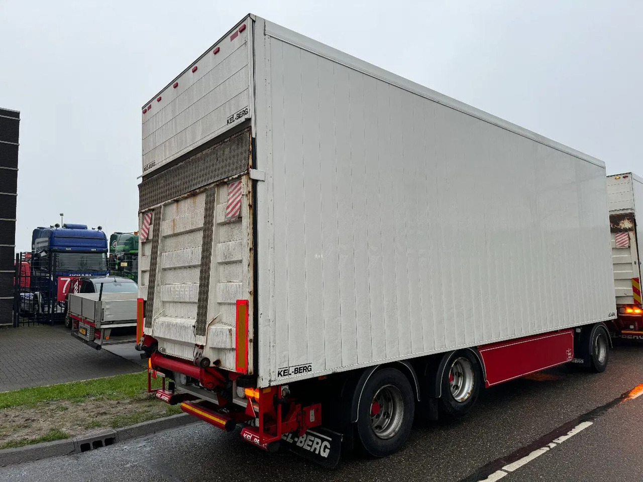 Kel-Berg D24B3 - 3 AXLE BPW + ZEPRO ZHD 250-155 MA - 밀폐형 박스 트레일러 : 사진 3 Kel-Berg D24B3 - 3 AXLE BPW + ZEPRO ZHD 250-155 MA - 밀폐형 박스 트레일러 : 사진 3