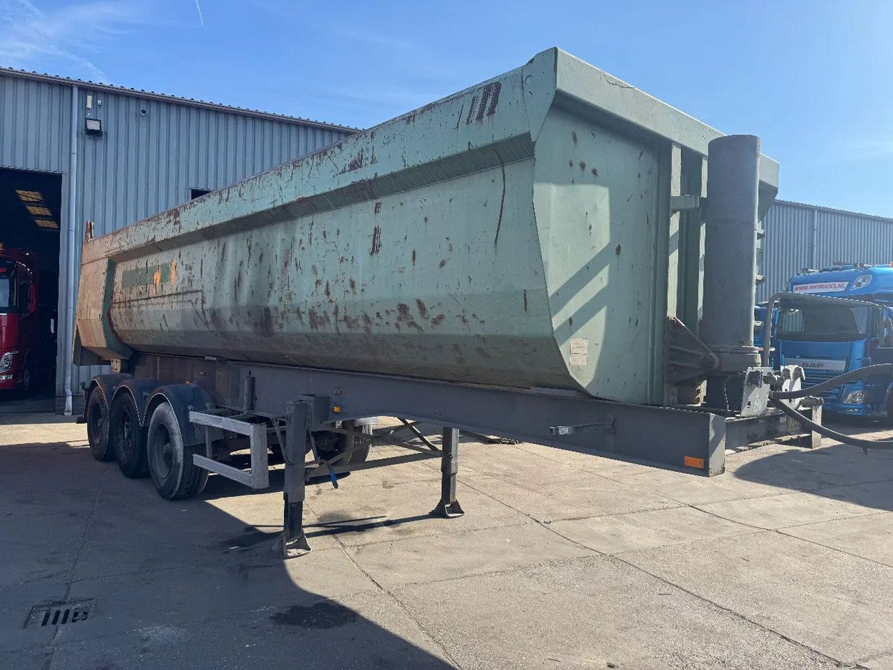 Langendorf 3 AXLE - BPW + TIPPER - 덤프 세미 트레일러 : 사진 3 Langendorf 3 AXLE - BPW + TIPPER - 덤프 세미 트레일러 : 사진 3