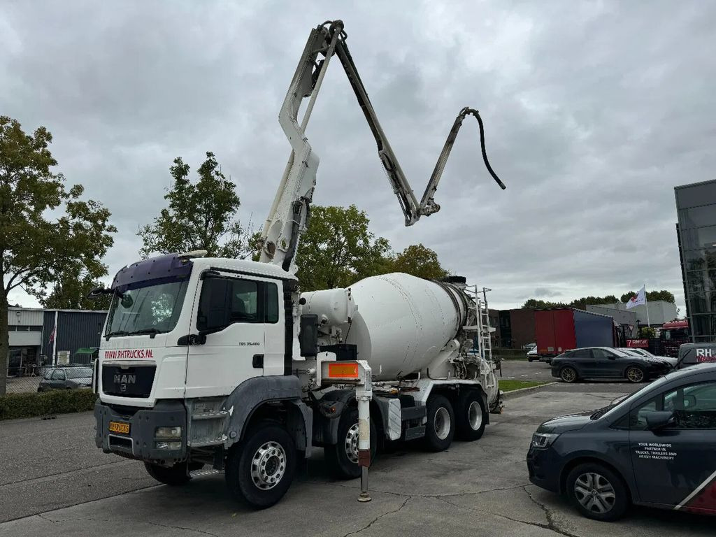 MAN TGS 35.400 8X4 EURO 4 PUTZMEISTER PUMP 21-3 + LI - 콘크리트 믹서 펌프 트럭 : 사진 1 MAN TGS 35.400 8X4 EURO 4 PUTZMEISTER PUMP 21-3 + LI - 콘크리트 믹서 펌프 트럭 : 사진 1