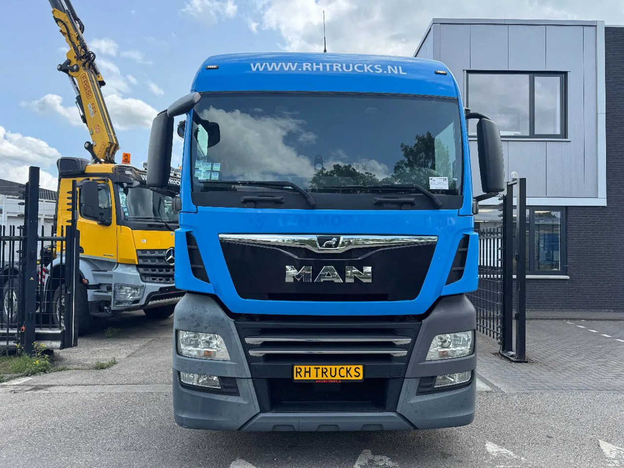 MAN TGX 18.460 4X2 EURO 6 ONLY 439042 KM TÜV TILL 02 - 트랙터 유닛 : 사진 2 MAN TGX 18.460 4X2 EURO 6 ONLY 439042 KM TÜV TILL 02 - 트랙터 유닛 : 사진 2
