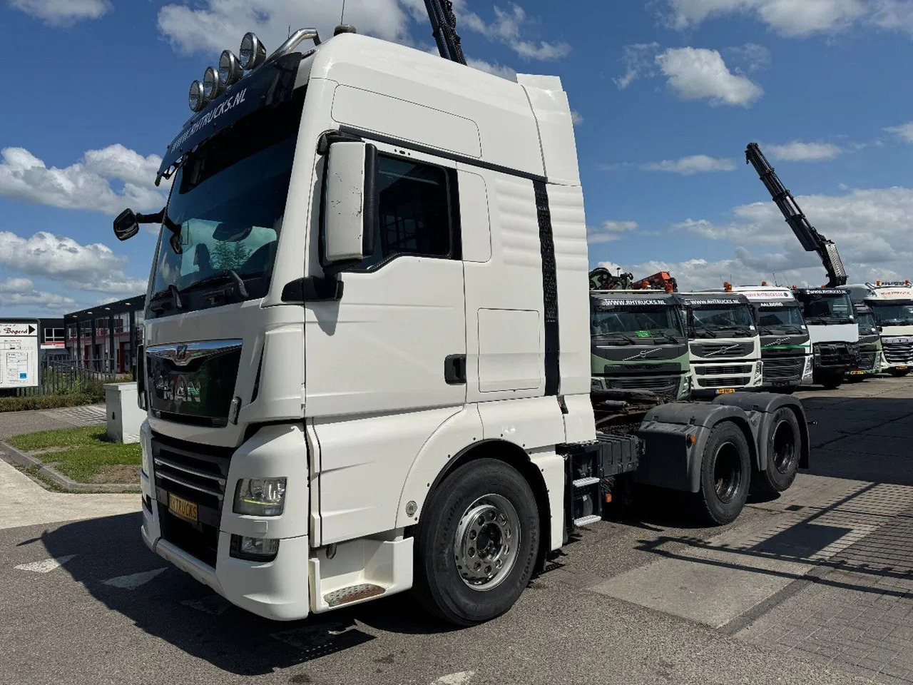 MAN TGX 28.500 6X2 EURO 6 RETARDER DOUBLE AIR - 트랙터 유닛 : 사진 1 MAN TGX 28.500 6X2 EURO 6 RETARDER DOUBLE AIR - 트랙터 유닛 : 사진 1
