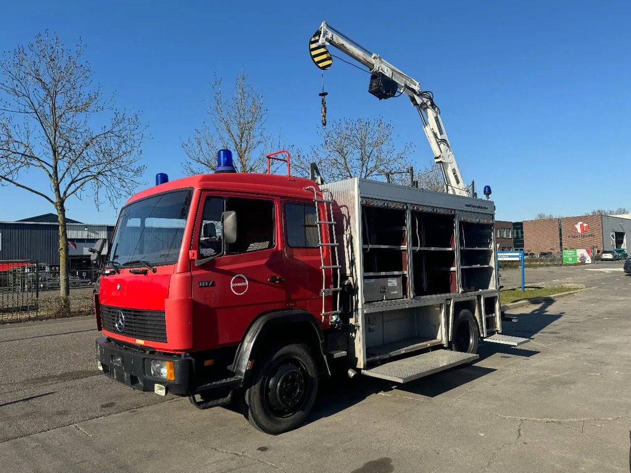 Mercedes-Benz 1117 4X2 FIRE TRUCK HIAB 050A ONLY 105787 KM - 트럭, 크레인 트럭 : 사진 1 Mercedes-Benz 1117 4X2 FIRE TRUCK HIAB 050A ONLY 105787 KM - 트럭, 크레인 트럭 : 사진 1