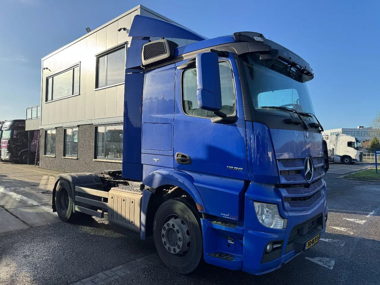 Mercedes-Benz Actros 1836 4X2 - EURO 6 + TÜV 09-2025 - 트랙터 유닛 : 사진 3 Mercedes-Benz Actros 1836 4X2 - EURO 6 + TÜV 09-2025 - 트랙터 유닛 : 사진 3