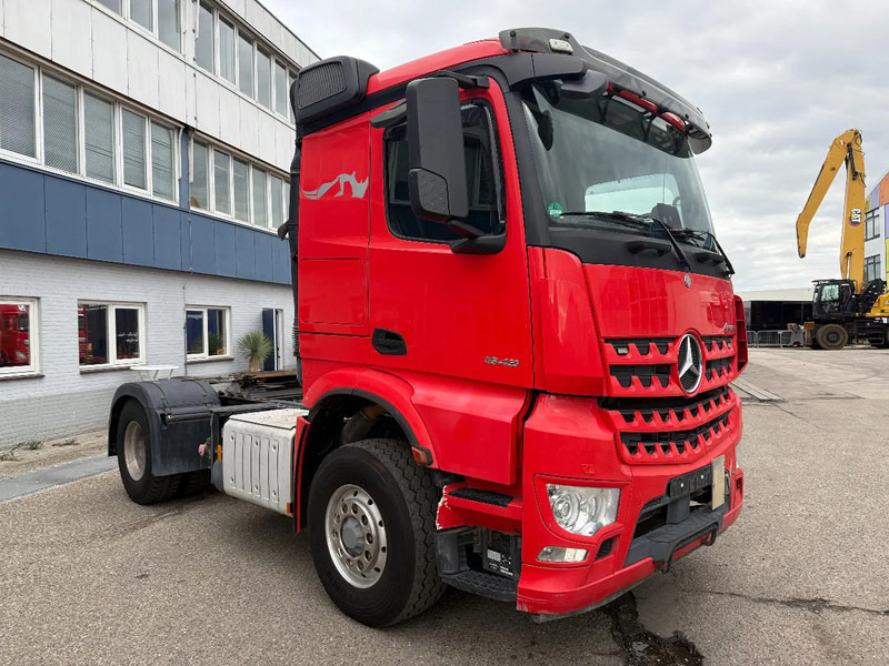 Mercedes-Benz Arocs 4X4 HYDRO DRIVE AN TIPPER HYDRAULIC - 트랙터 유닛 : 사진 3 Mercedes-Benz Arocs 4X4 HYDRO DRIVE AN TIPPER HYDRAULIC - 트랙터 유닛 : 사진 3
