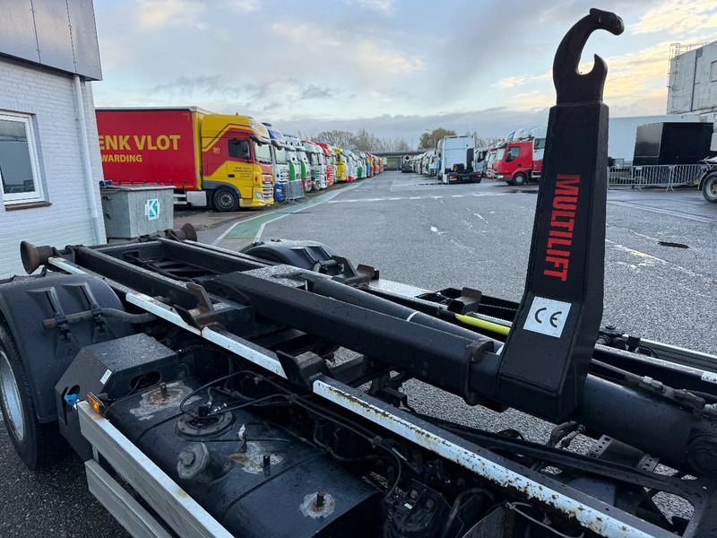 Mitsubishi Canter 7C18 - EURO 6 + HIAB 5 TON HOOKLIFT - 후크 리프트 트럭 : 사진 5 Mitsubishi Canter 7C18 - EURO 6 + HIAB 5 TON HOOKLIFT - 후크 리프트 트럭 : 사진 5