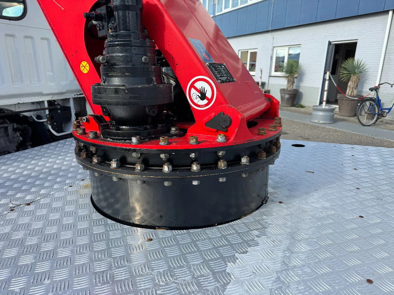 Nissan Cabstar PALFINGER HOOGWERKER 20 METER 35.14 - 밴 : 사진 5 Nissan Cabstar PALFINGER HOOGWERKER 20 METER 35.14 - 밴 : 사진 5