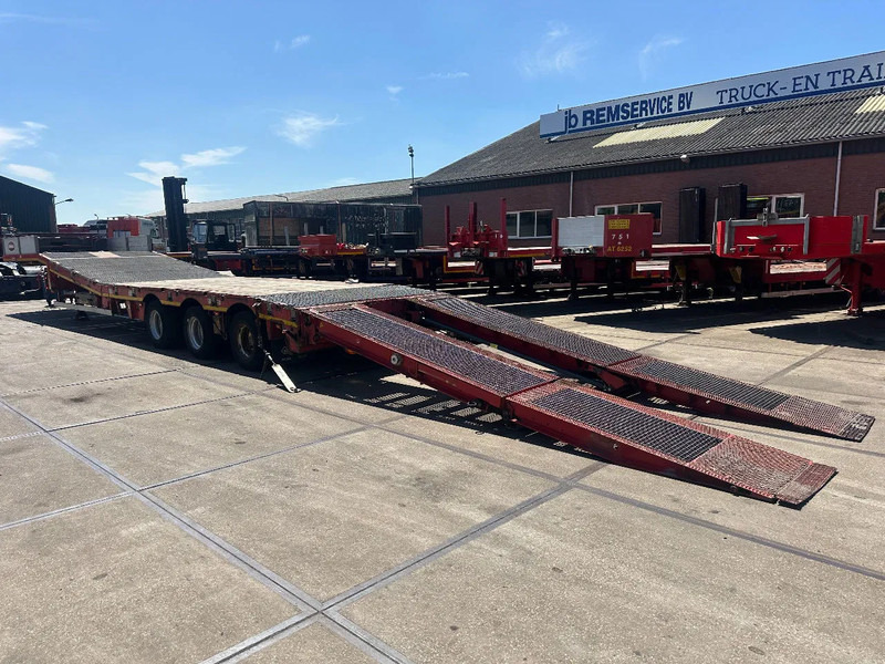 Nooteboom MCO-48-03 FORCED STEERING, 3,5 M EXTENDABLE, LIFTING DECK, WINCH, DUBBLE HYDRAULIC RAMPS - 저하대 세미 트레일러 : 사진 2 Nooteboom MCO-48-03 FORCED STEERING, 3,5 M EXTENDABLE, LIFTING DECK, WINCH, DUBBLE HYDRAULIC RAMPS - 저하대 세미 트레일러 : 사진 2