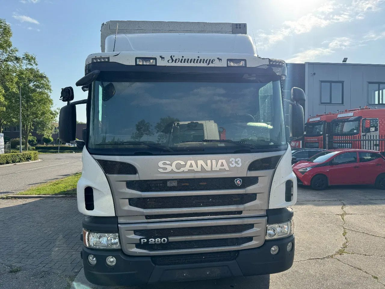 Scania P280 6X2 SCHMITZ BOX + ZEPRO 2000KG LIFT EURO 6 - 박스 트럭 : 사진 2 Scania P280 6X2 SCHMITZ BOX + ZEPRO 2000KG LIFT EURO 6 - 박스 트럭 : 사진 2