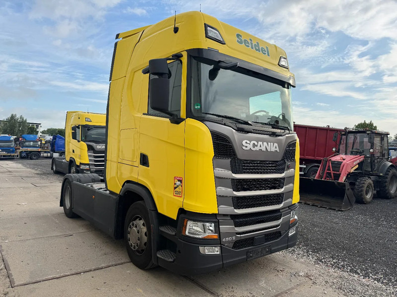Scania S450 NGS 4X2 EURO 6 RETARDER SKIRTS SPOILERS 4 UNITS AVAILABLE - 트랙터 유닛 : 사진 4 Scania S450 NGS 4X2 EURO 6 RETARDER SKIRTS SPOILERS 4 UNITS AVAILABLE - 트랙터 유닛 : 사진 4