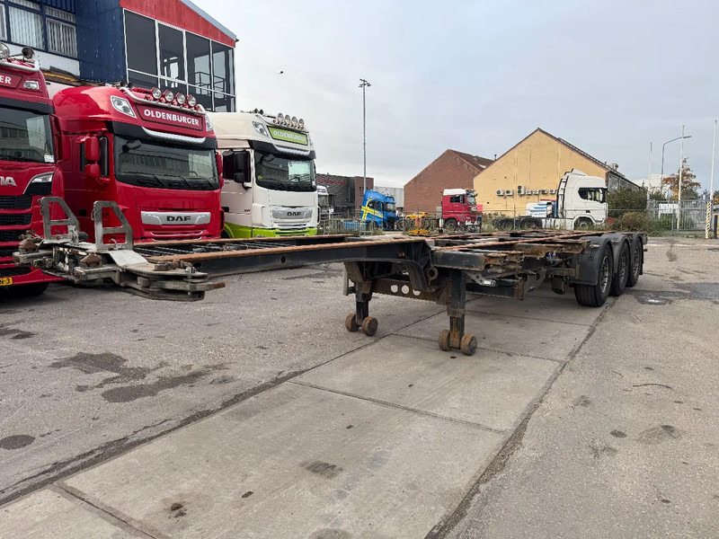 Schmitz Cargobull GOTHA SCF 24 SAF AXLE DISC BRAKES EXTENDABLE - 컨테이너 운반 장치/ 스와프 보디 세미 트레일러 : 사진 3 Schmitz Cargobull GOTHA SCF 24 SAF AXLE DISC BRAKES EXTENDABLE - 컨테이너 운반 장치/ 스와프 보디 세미 트레일러 : 사진 3