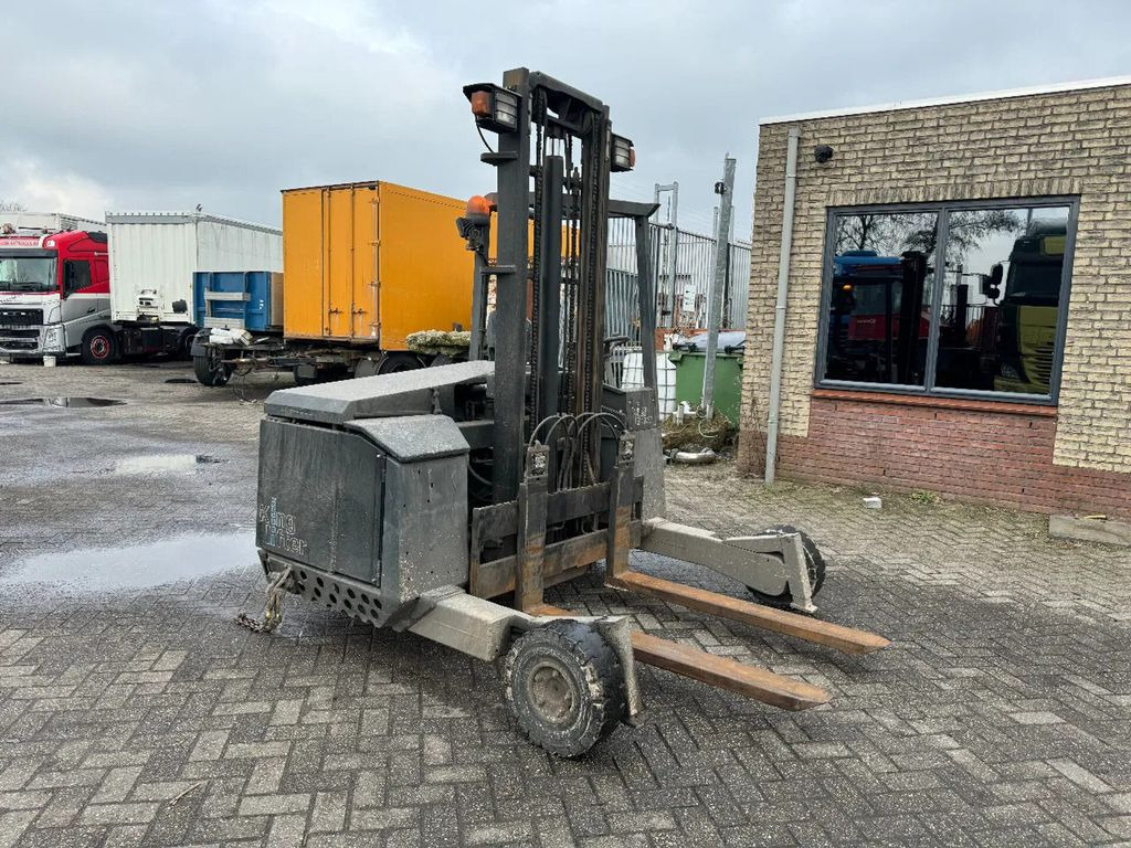 Terberg TKL 3X3 M 2000 KG KINGLIFTER 3,6 METER H - 디젤 지게차 : 사진 2 Terberg TKL 3X3 M 2000 KG KINGLIFTER 3,6 METER H - 디젤 지게차 : 사진 2