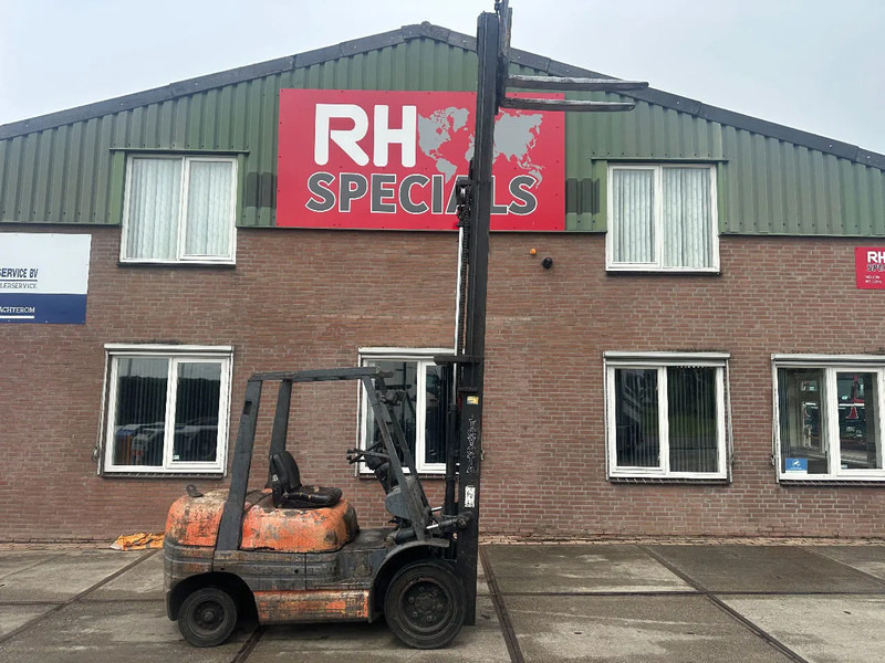 Toyota 6FDF 30 3 TO - 지게차 : 사진 1 Toyota 6FDF 30 3 TO - 지게차 : 사진 1